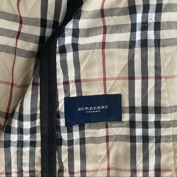 Burberry Quilted Jacket - Picture 7 of 11